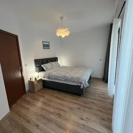 Apartment Azzurro Premium On Bulevard Bogoridi Burgas City
