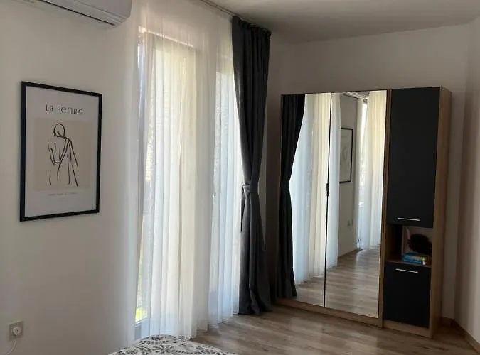 아파트 Azzurro Premium On Bulevard Bogoridi *