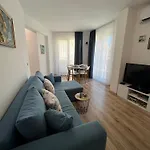 Azzurro Premium On Bulevard Bogoridi Burgas