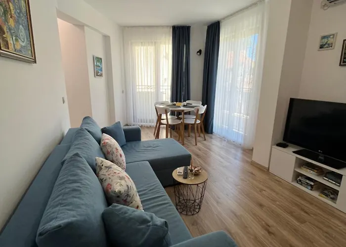 Azzurro Premium On Bulevard Bogoridi Burgas City